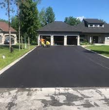 Best Driveway Sealing  in Muscatine, IA